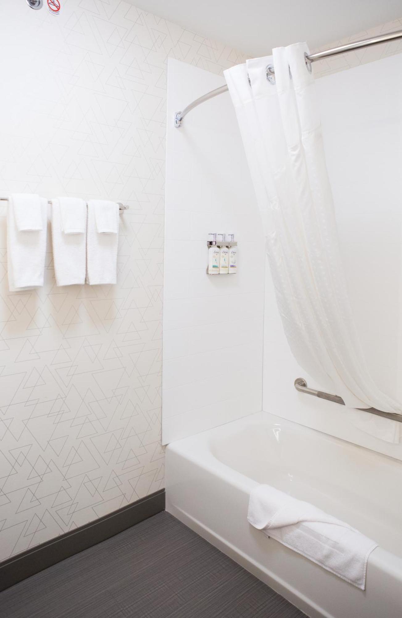 Holiday Inn Express & Suites Prince Albert - South By Ihg Ngoại thất bức ảnh